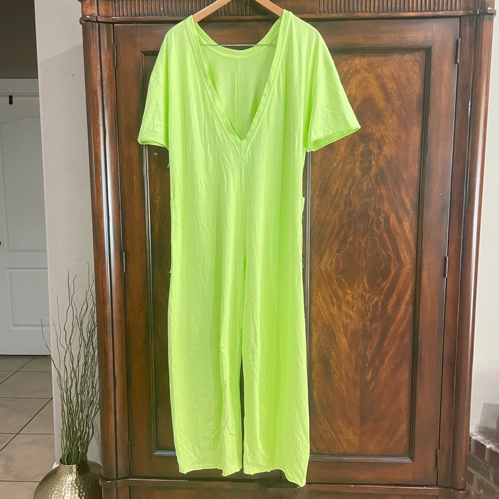 FREE PEOPLE Movement Limeade Hot Shot Tee Onesie - Picture 6 of 7